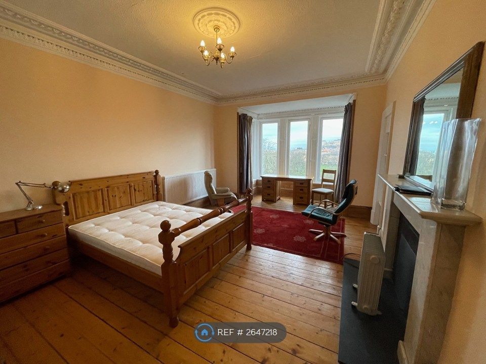 5 bed flat to rentWarrender Park Terrace, Edinburgh EH9 photo 4