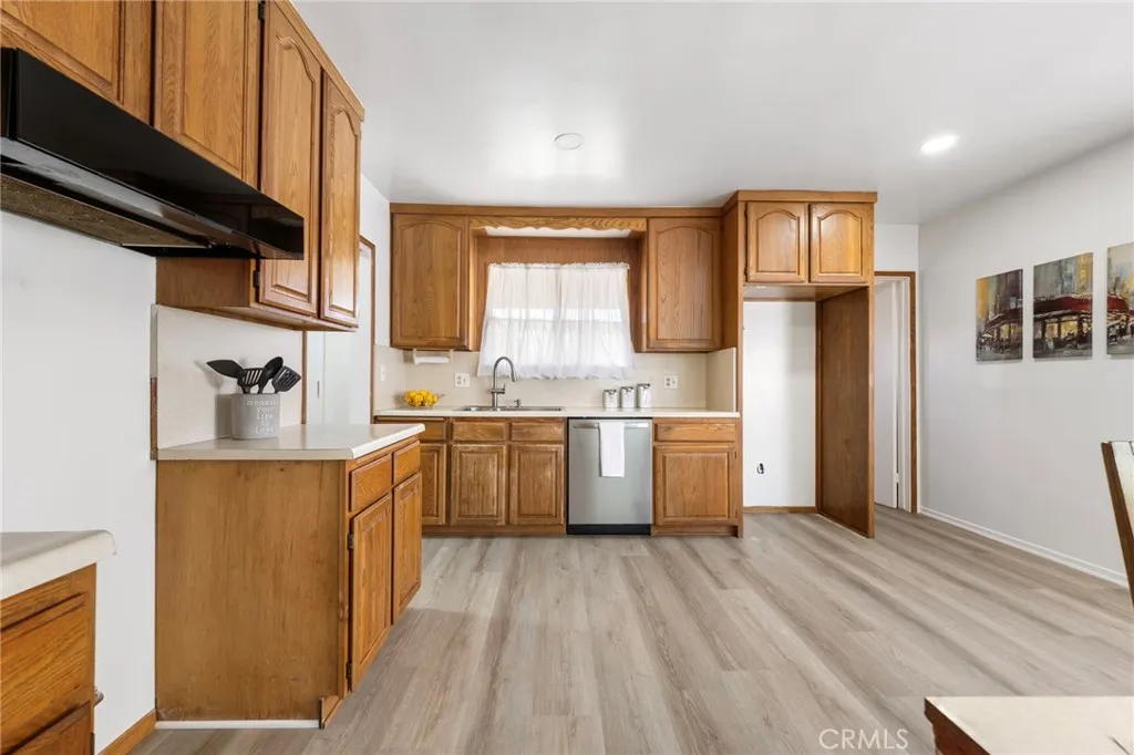 Additional image 59 of 2334 Iroquois Avenue, Long Beach, CA 90815