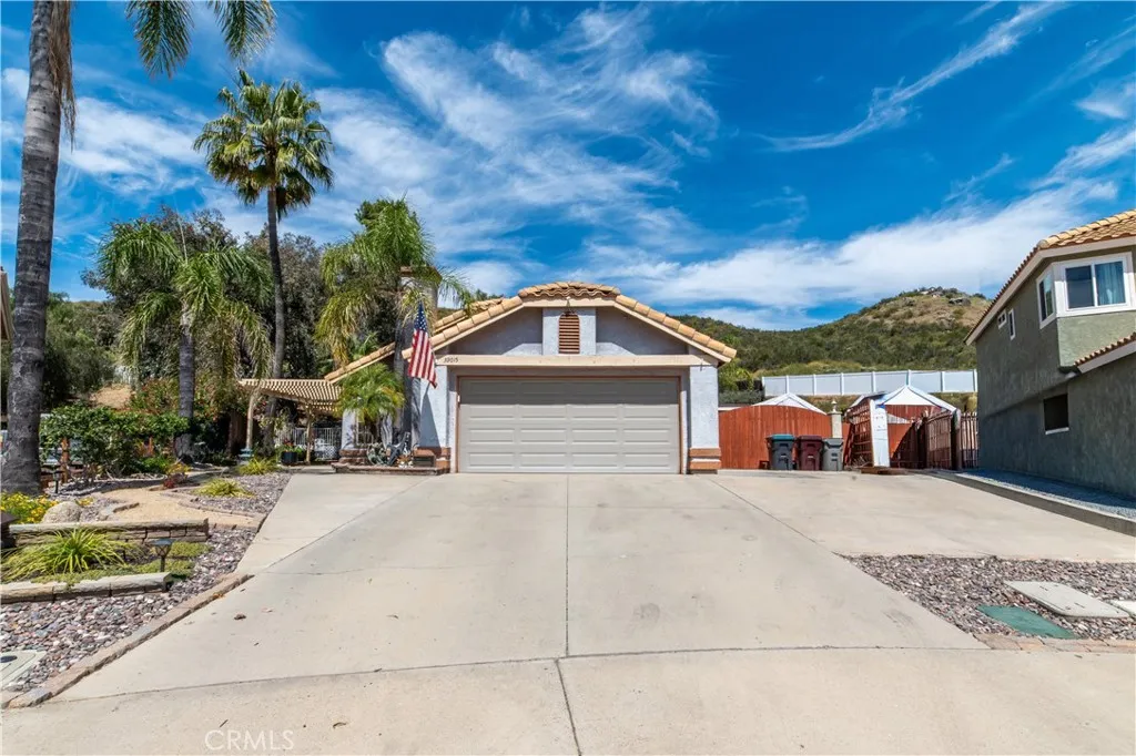 39015 Corte Pacheco, Murrieta, CA 92562 photo 2