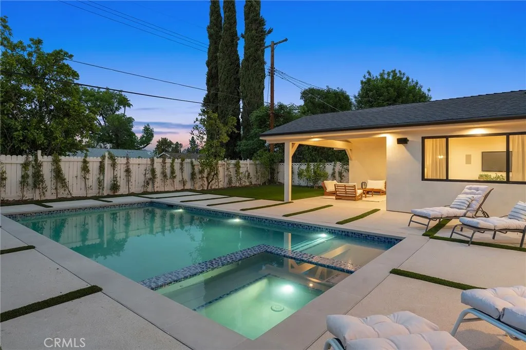Additional image 80 of 23463 Sylvan Street, Woodland Hills, CA 91367