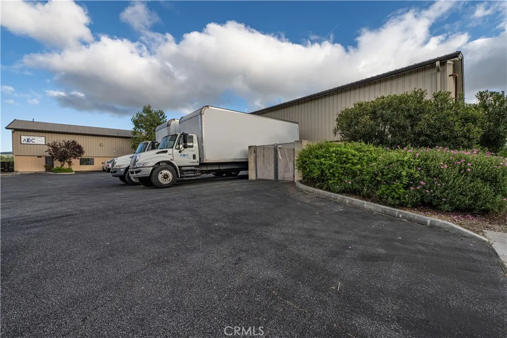Additional image 3 of 5145 Traffic Way, Atascadero, CA 93422