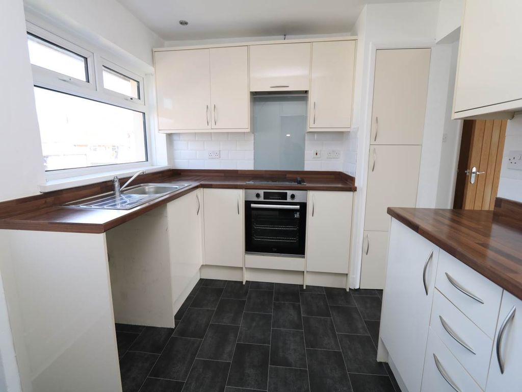 Additional image 10 of 2 bed maisonette to rentCastle Road, Rhoose, Vale Of Glamorgan CF62