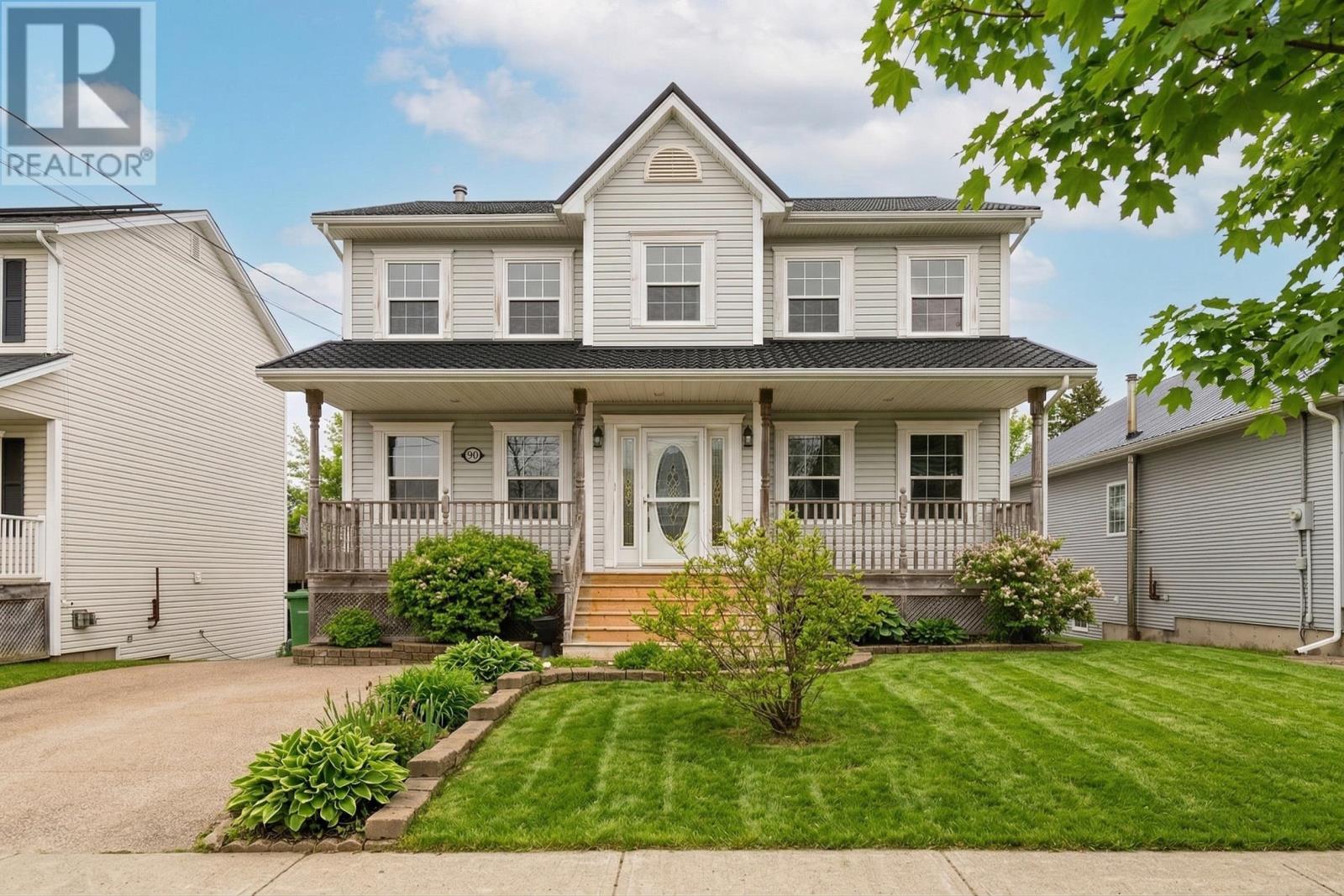 90 Fieldstone Street