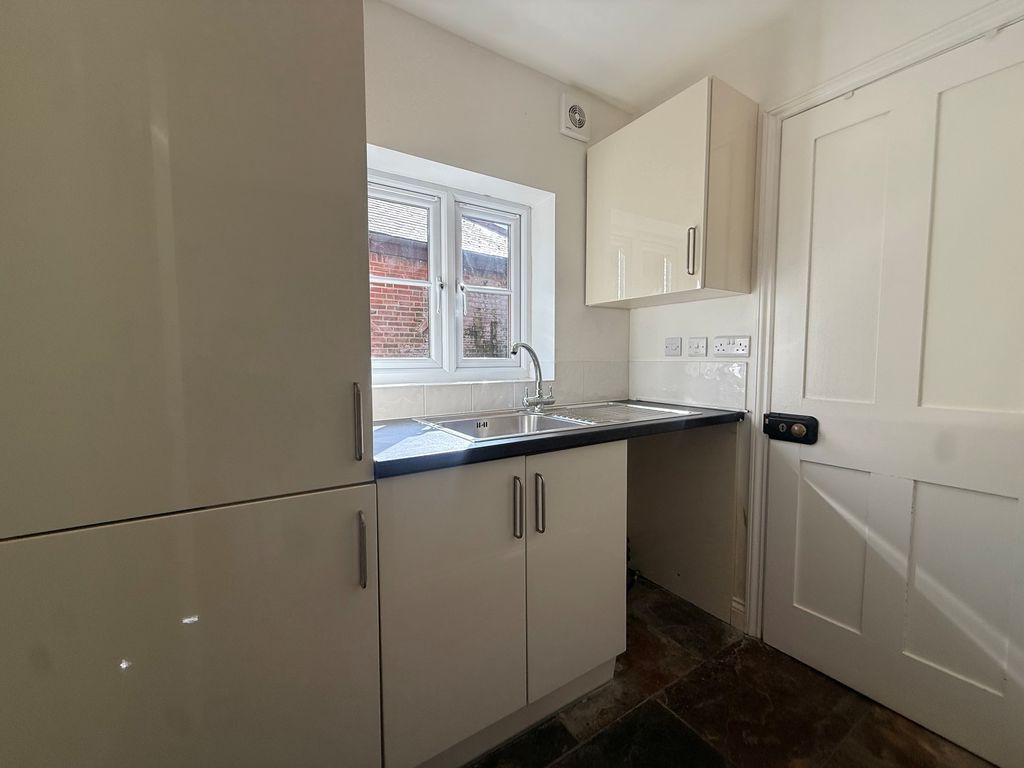 Additional image 6 of 3 bed cottage to rentDown Street, Chichester PO18