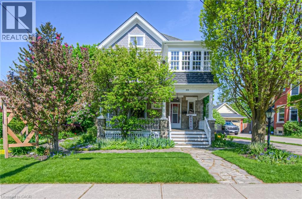 333 BARBER Avenue N