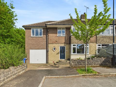 St Quentin View, Bradway S17
