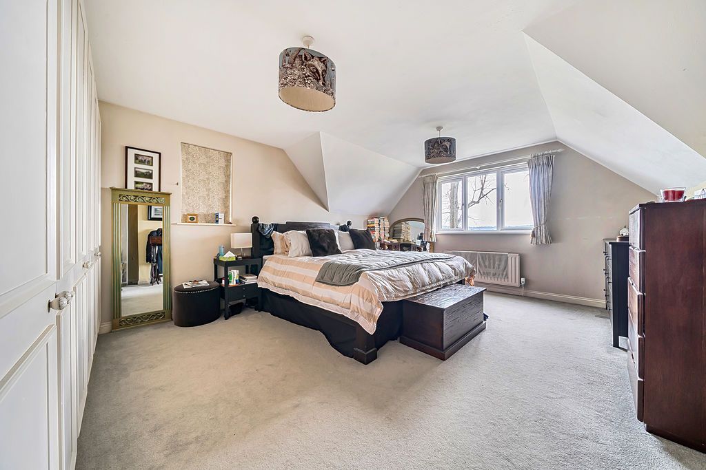 Additional image 10 of 4 bed detached house to rentShadyhanger, Godalming GU7