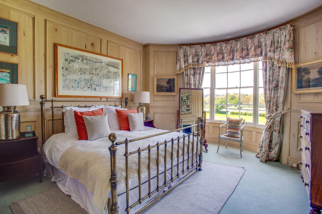 Additional image 11 of 6 bed detached house for saleRemenham Lane, Remenham, Henley-On-Thames, Berkshire RG9