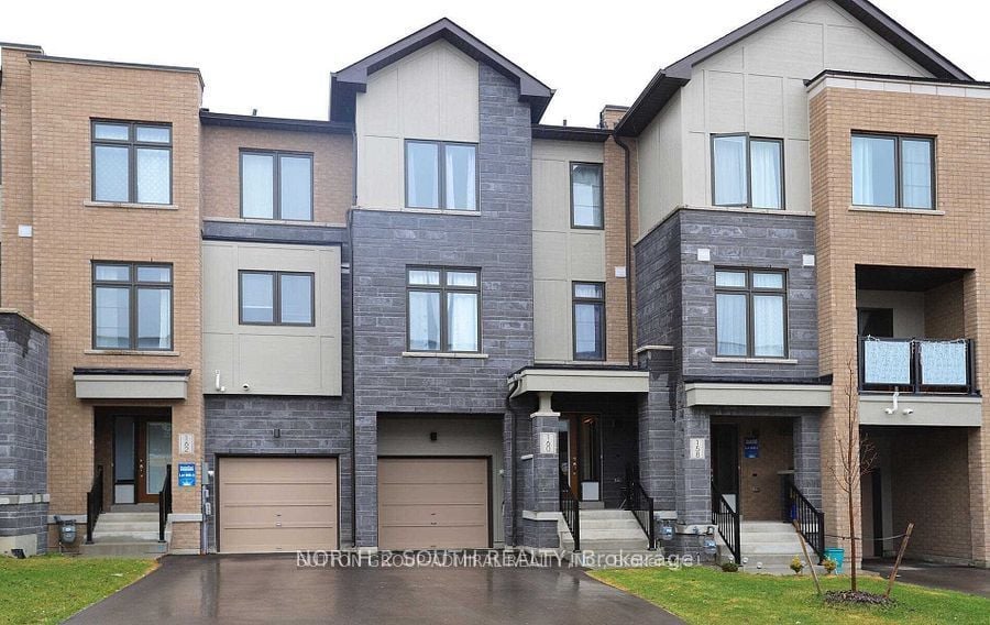 160 Tango Crescent, Newmarket, ON, L3X 0K5