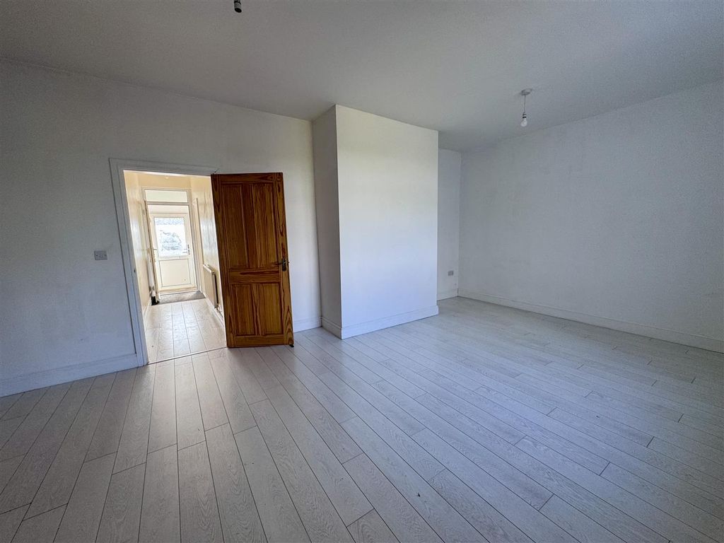 Additional image 6 of 3 bed terraced house to rentSeaview, Sudbrook, Caldicot NP26
