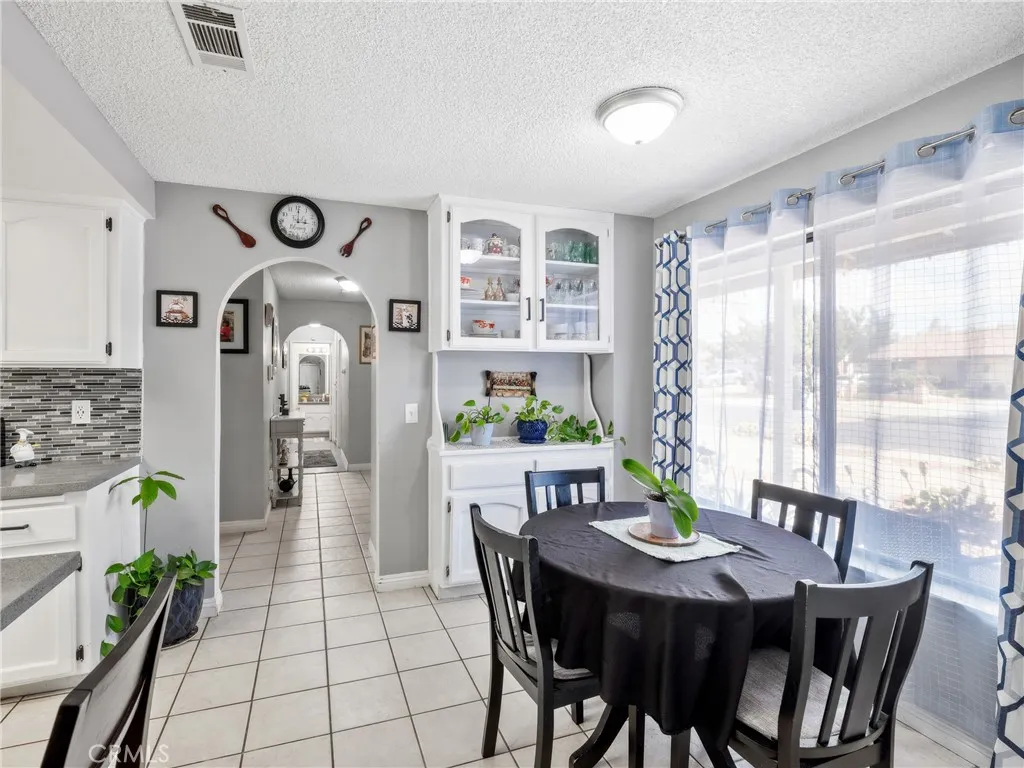 Additional image 10 of 15880 Elcona Place, Victorville, CA 92395
