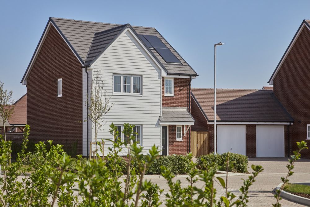 3 bed detached house for sale"The Seaton" at Goldfinch Drive, Faversham ME13