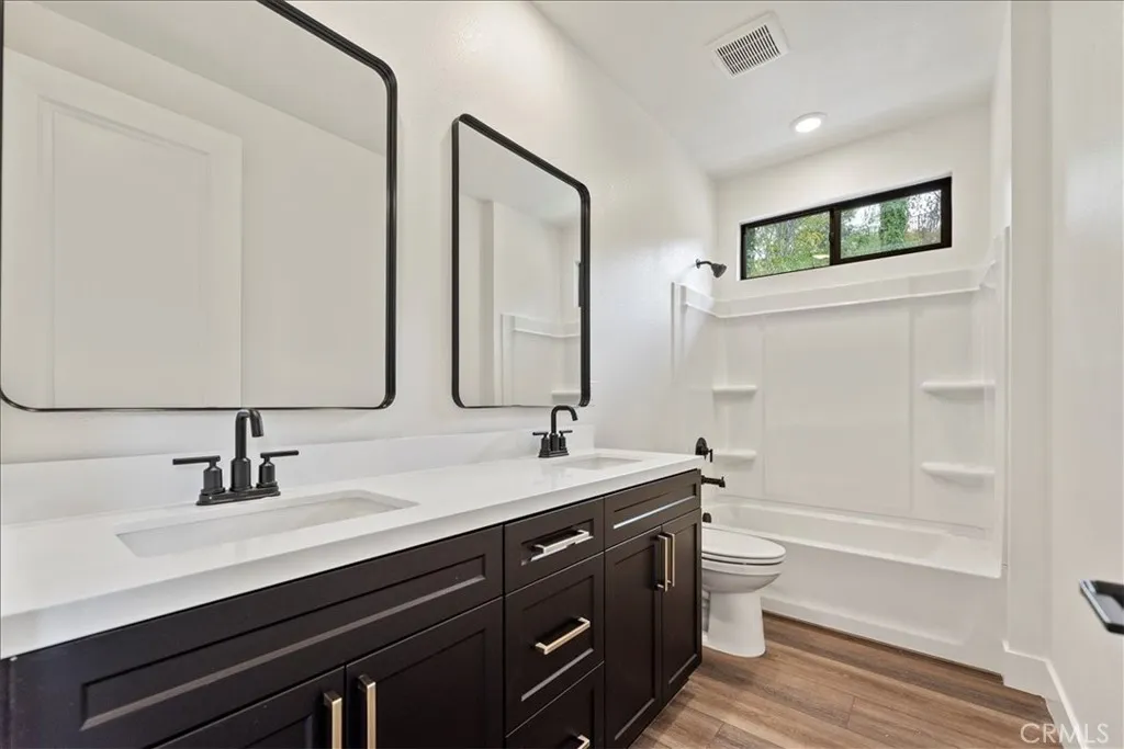Additional image 102 of 943 N Avenue 66, Los Angeles, CA 90042