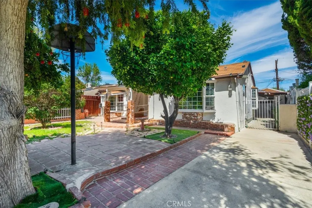 Additional image 38 of 22111 Covello St, Canoga Park, CA 91303