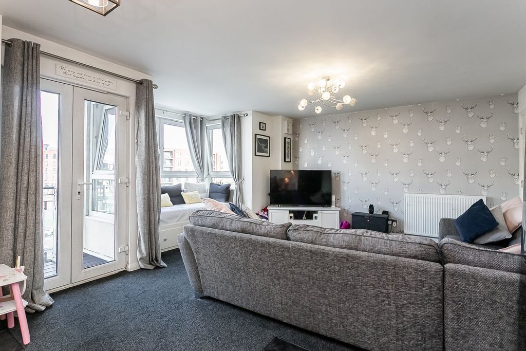 Additional image 4 of 2 bed flat for salePortland Gardens, Edinburgh EH6