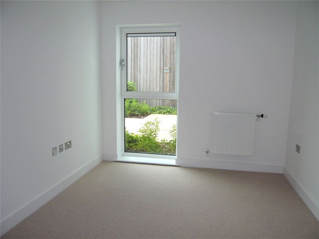 Additional image 7 of 2 bed flat to rentPark Way, Newbury, Berkshire RG14