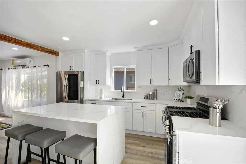 Additional image 44 of 5319 6th Ave, Los Angeles, CA 90043
