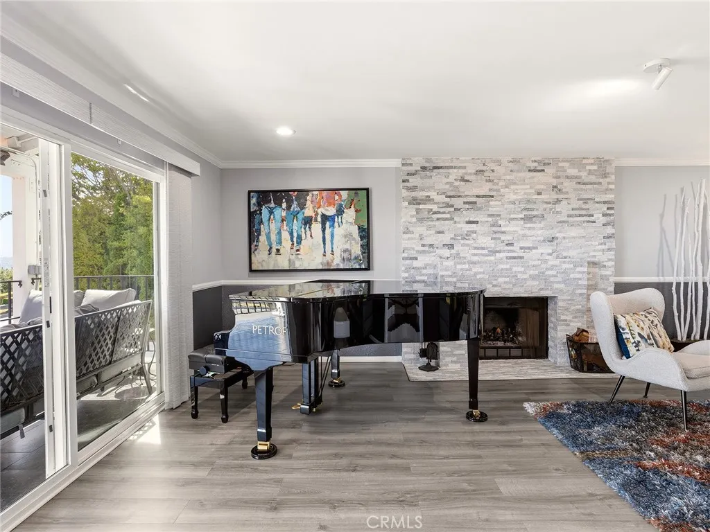 Additional image 93 of 1426 E Tujunga Avenue, Burbank, CA 91501