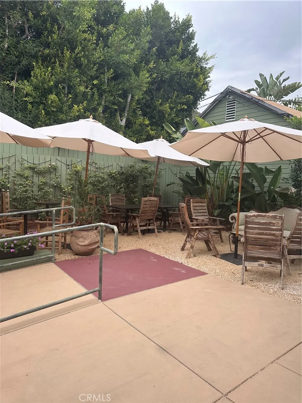 3925 Fountain Ave, Los Angeles, CA 90029
