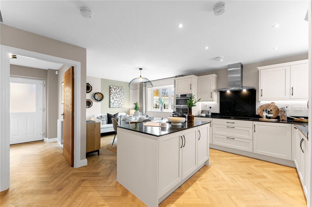 Leighton Park Road, Westbury Leigh photo 3