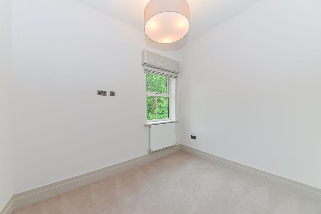 Additional image 20 of 6 bed detached house to rentClaremont Gardens, Norfolk Road, Edgbaston, Birmingham B15