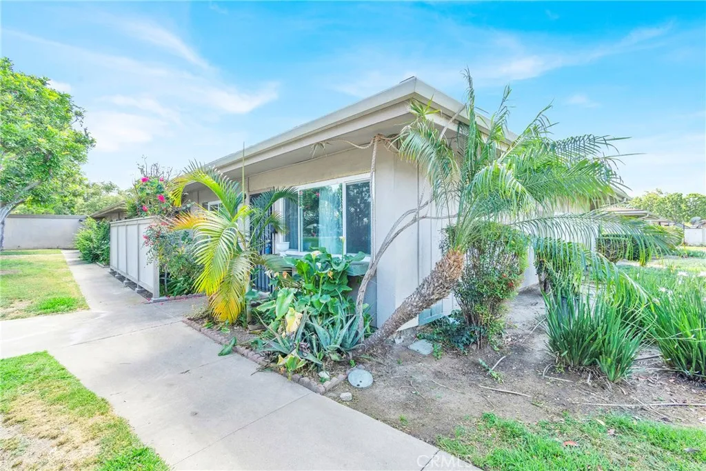 Additional image 3 of 634 W Main St Unit D, Tustin, CA 92780