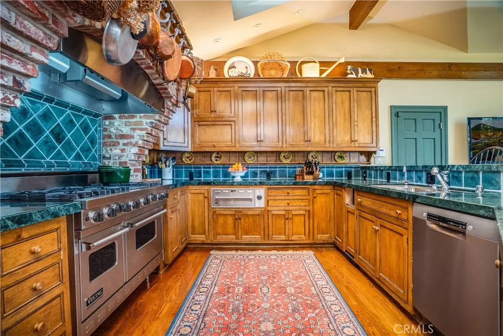 Additional image 8 of 17420 Rancho St, Encino, CA 91316
