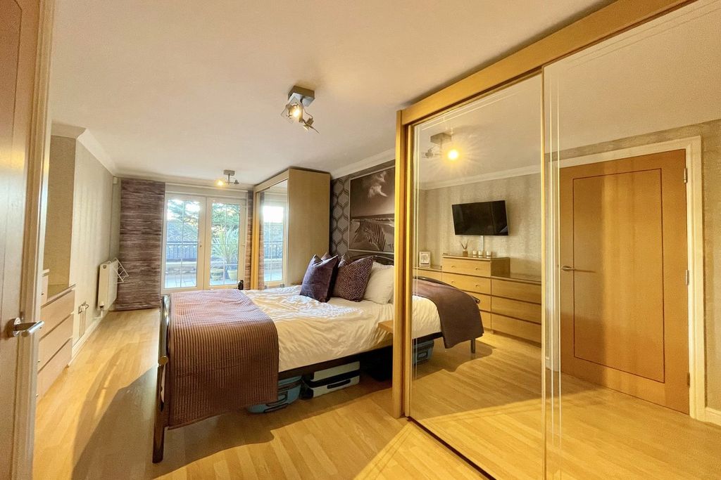 Additional image 11 of 2 bed flat for saleKnyveton Road, Bournemouth BH1