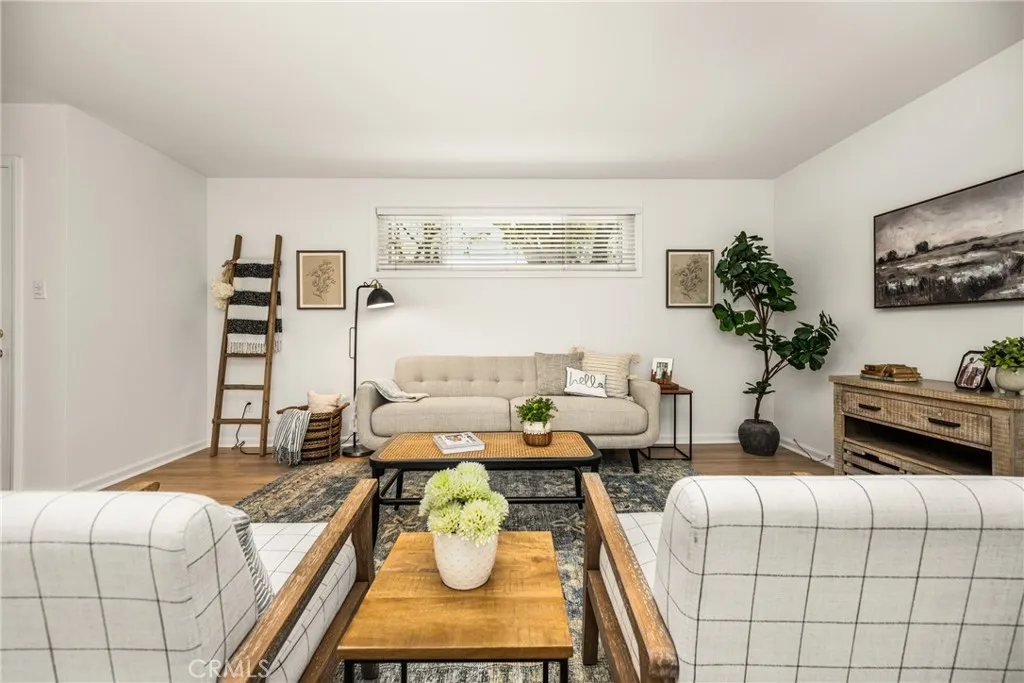 Additional image 19 of 1842 N Greenbrier Rd, Long Beach, CA 90815