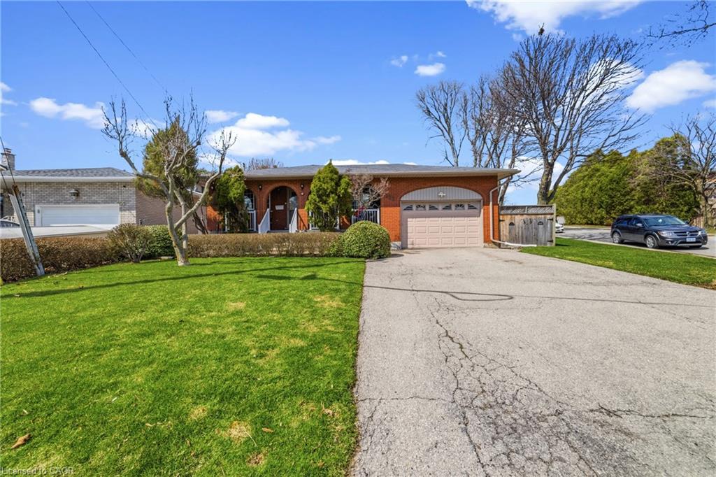 122 Greencedar Drive, Hamilton, ON, L9C 6W6