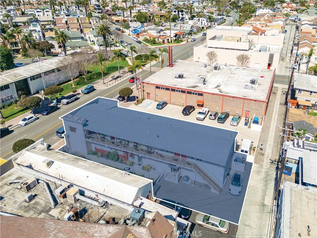 Additional image 4 of 526 Main St, Huntington Beach, CA 92648
