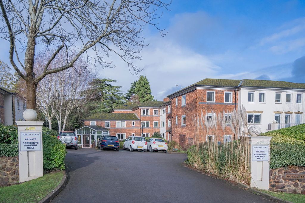 Additional image 17 of 2 bed flat for saleWorcester Road, Malvern, Worcestershire WR14