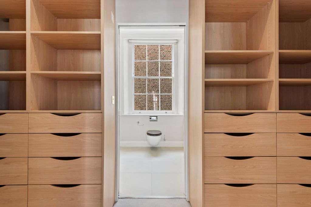 Additional image 15 of 4 bed end terrace house to rentChalcot Crescent, Primrose Hill NW1