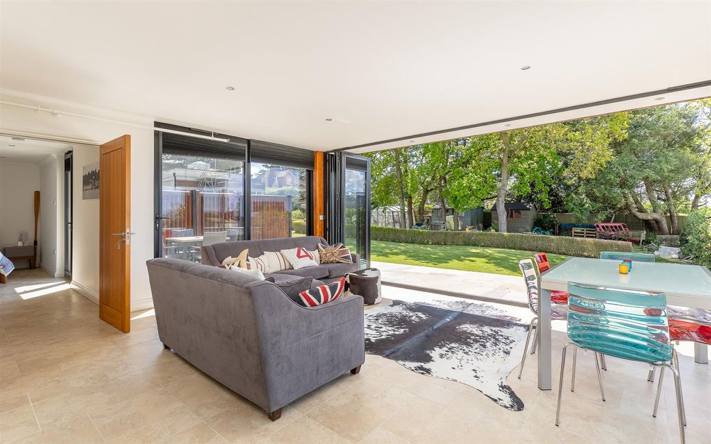 Additional image 5 of 2 bed chalet for saleCowes, Isle Of Wight PO31