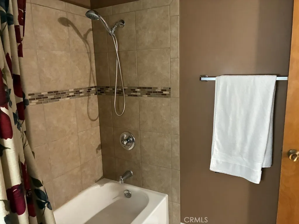Additional image 19 of 919 N Minter St, Santa Ana, CA 92701