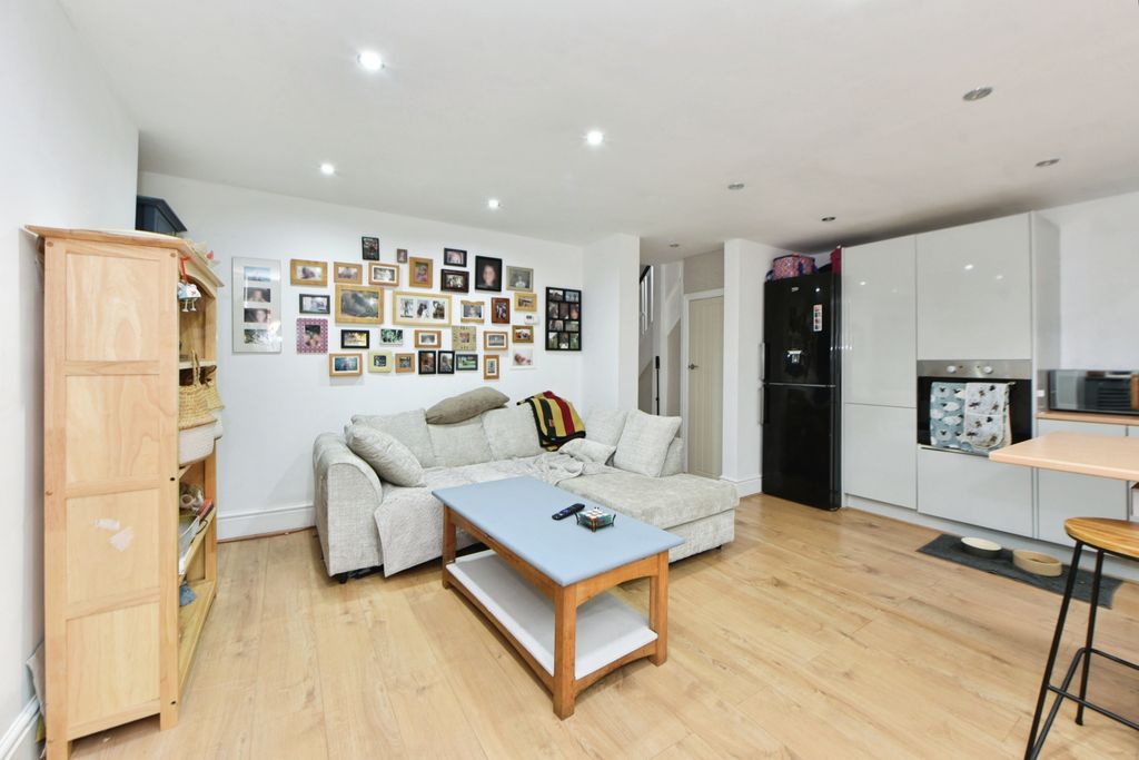 Additional image 10 of 3 bed semi-detached house for saleManley Road, Sale M33