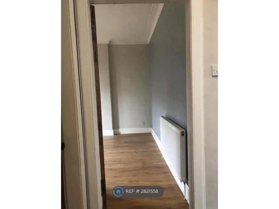 Additional image 7 of 3 bed terraced house to rentParkhill Road, Glasgow G43