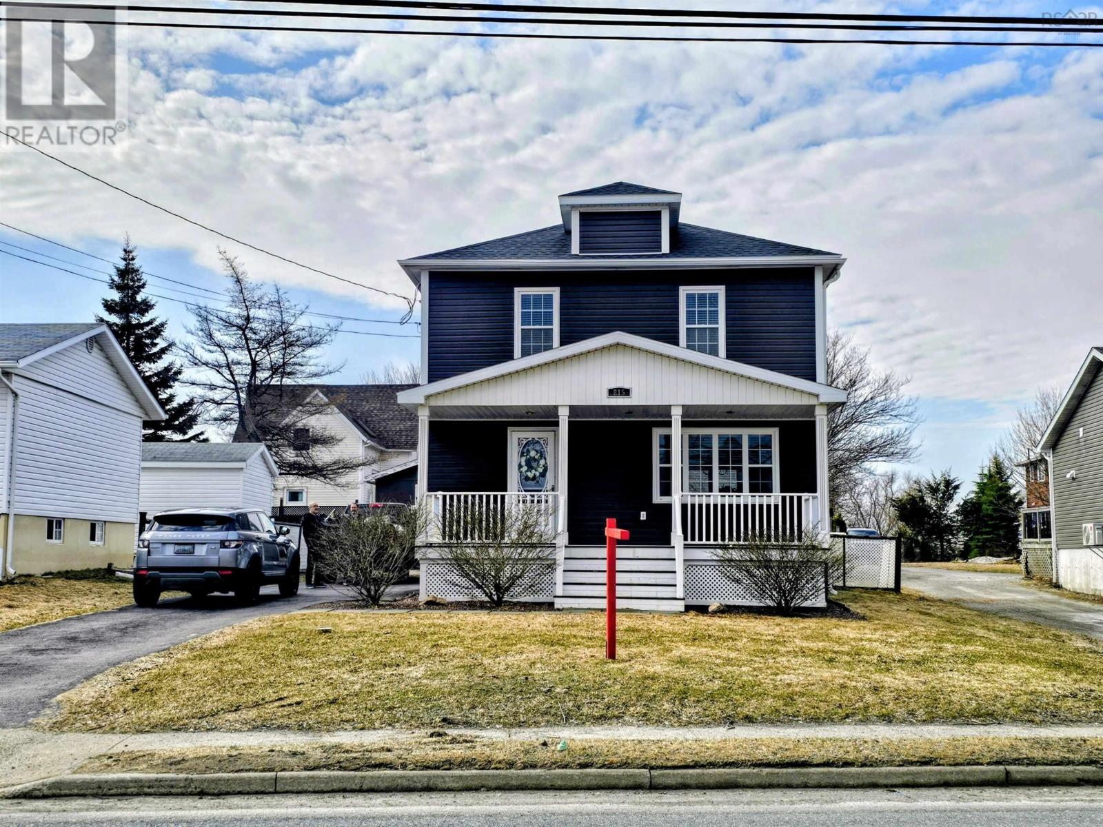 815 Main Street