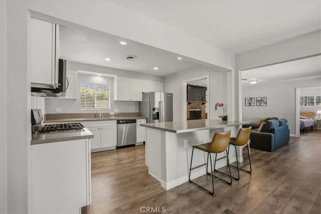 Additional image 53 of 188 E Green St, Claremont, CA 91711