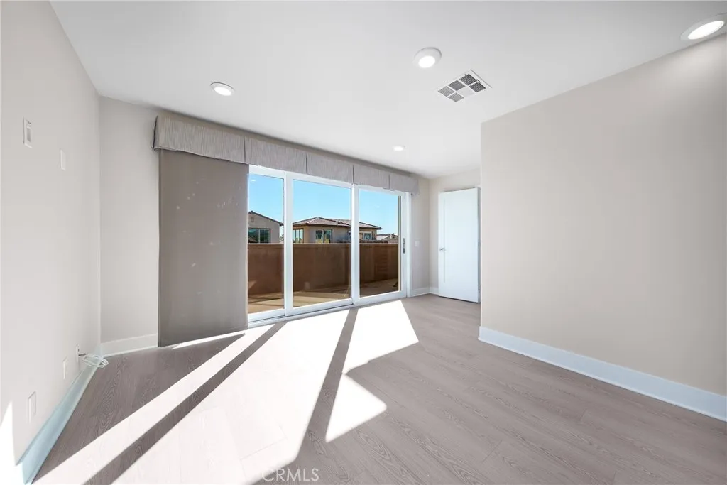 Additional image 46 of 79 Pelican Ln, Irvine, CA 92618