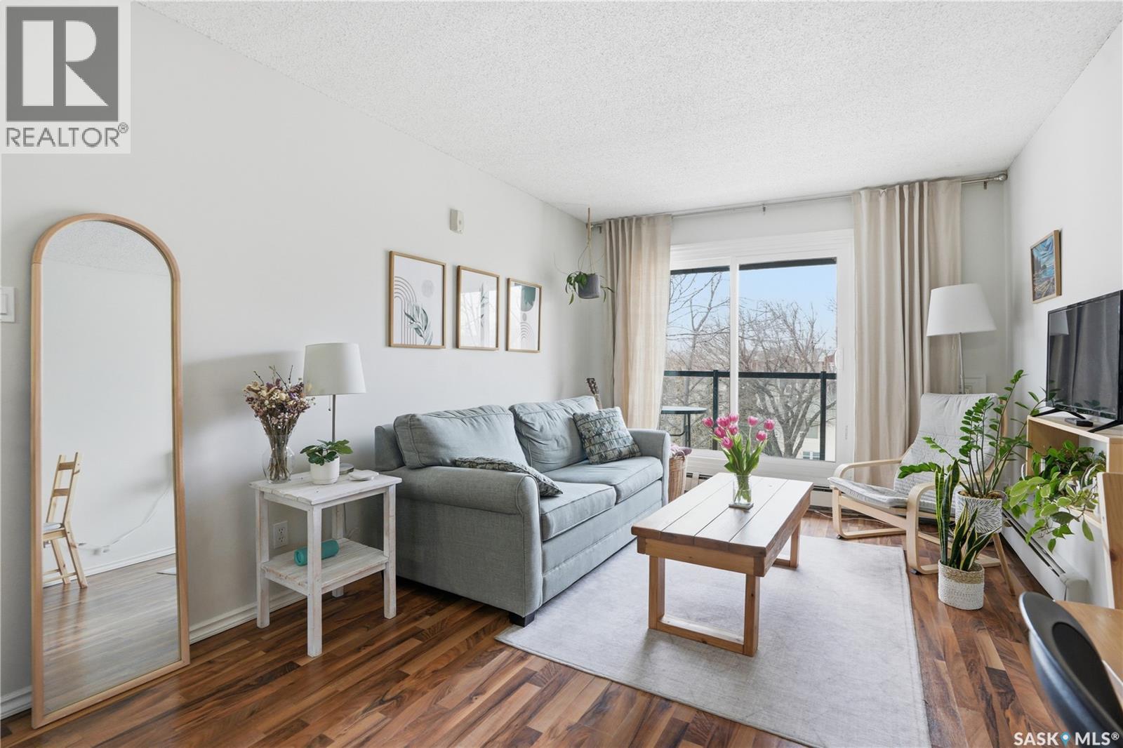 403 1013 Lansdowne AVENUE