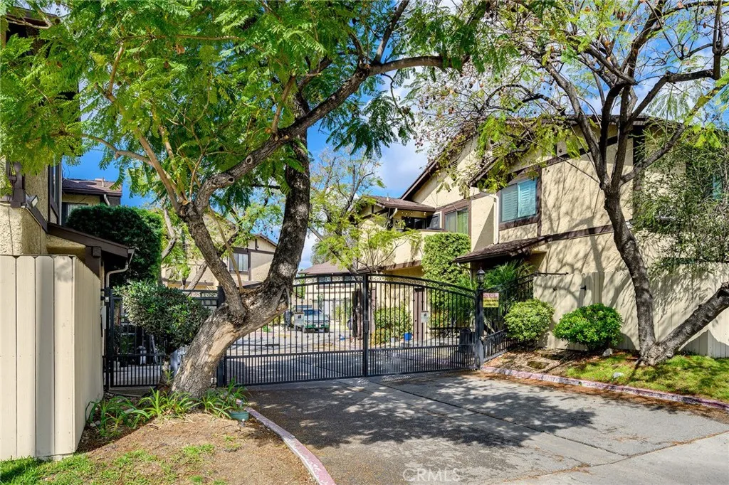 Additional image 58 of 8601 Sunland Boulevard Unit 5, Sun Valley, CA 91352