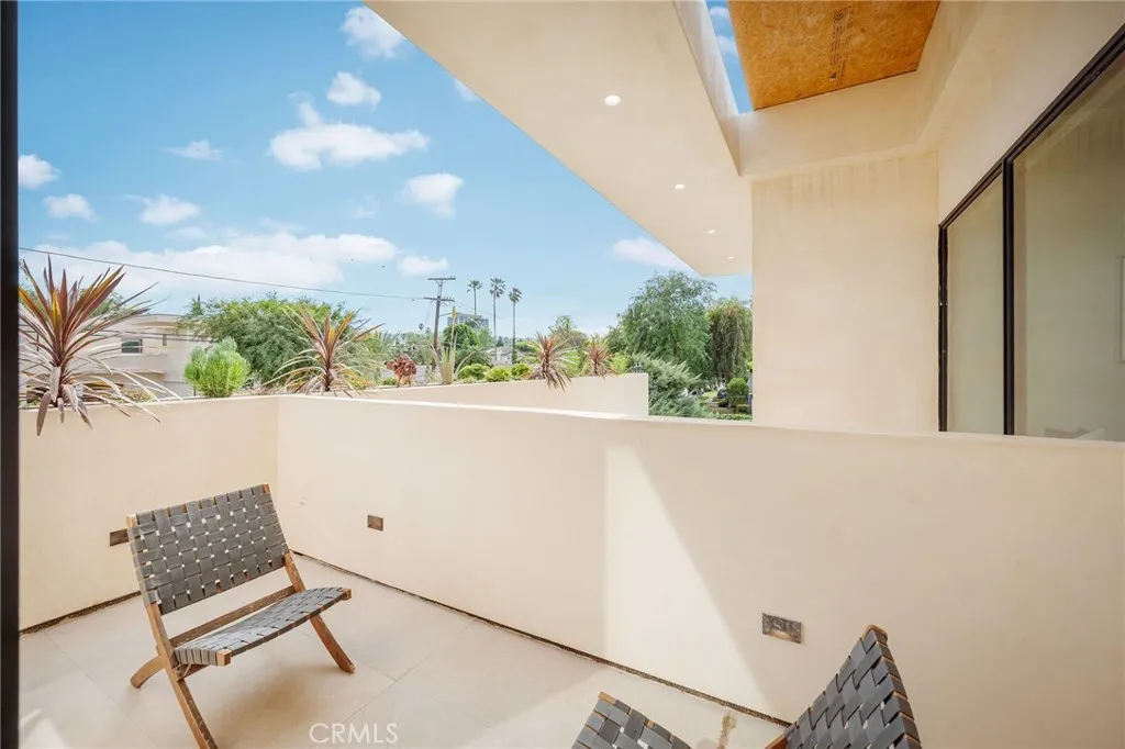Additional image 135 of 15447 Huston St, Sherman Oaks, CA 91403