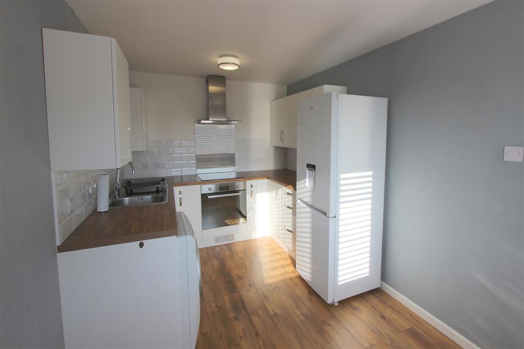 Additional image 2 of 2 bed flat for saleMarske Grove, Darlington DL3