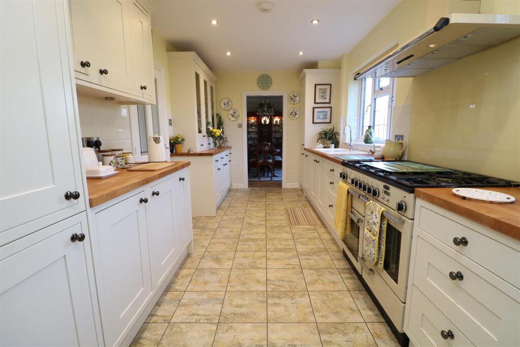Victoria Road, Trowbridge photo 5