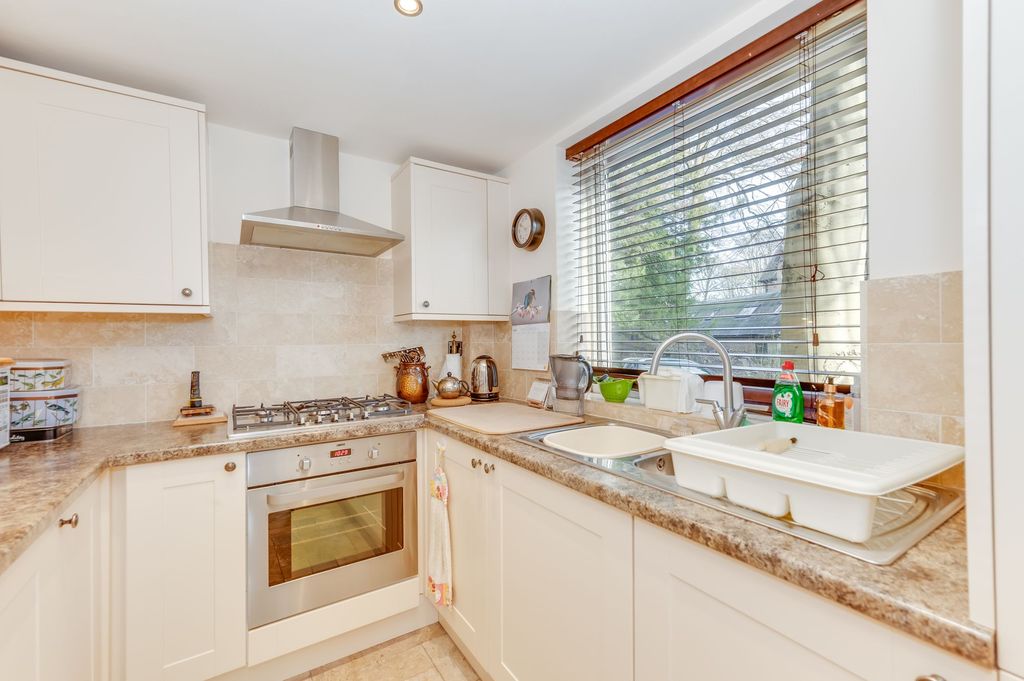 Additional image 5 of 3 bed flat for saleGraham Road, Sheffield S10