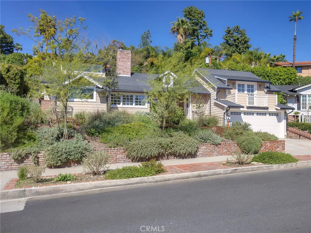 Additional image 131 of 1012 N Sunset Canyon Drive, Burbank, CA 91504