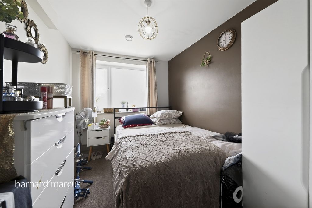Additional image 8 of 3 bed flat for saleTown Lane, Stanwell, Staines-Upon-Thames TW19