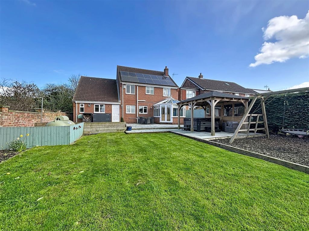 Additional image 23 of 5 bed detached house for saleMain Road, Humbleton, Hull HU11