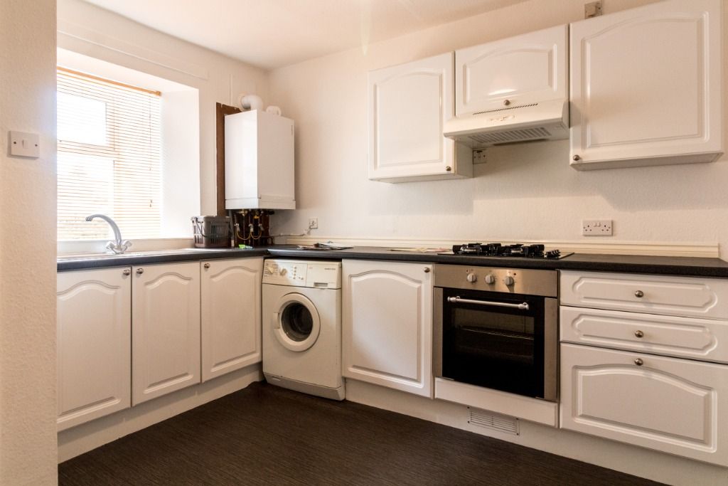 Additional image 2 of 2 bed terraced house to rentEast High Street, Forfar, Angus DD8